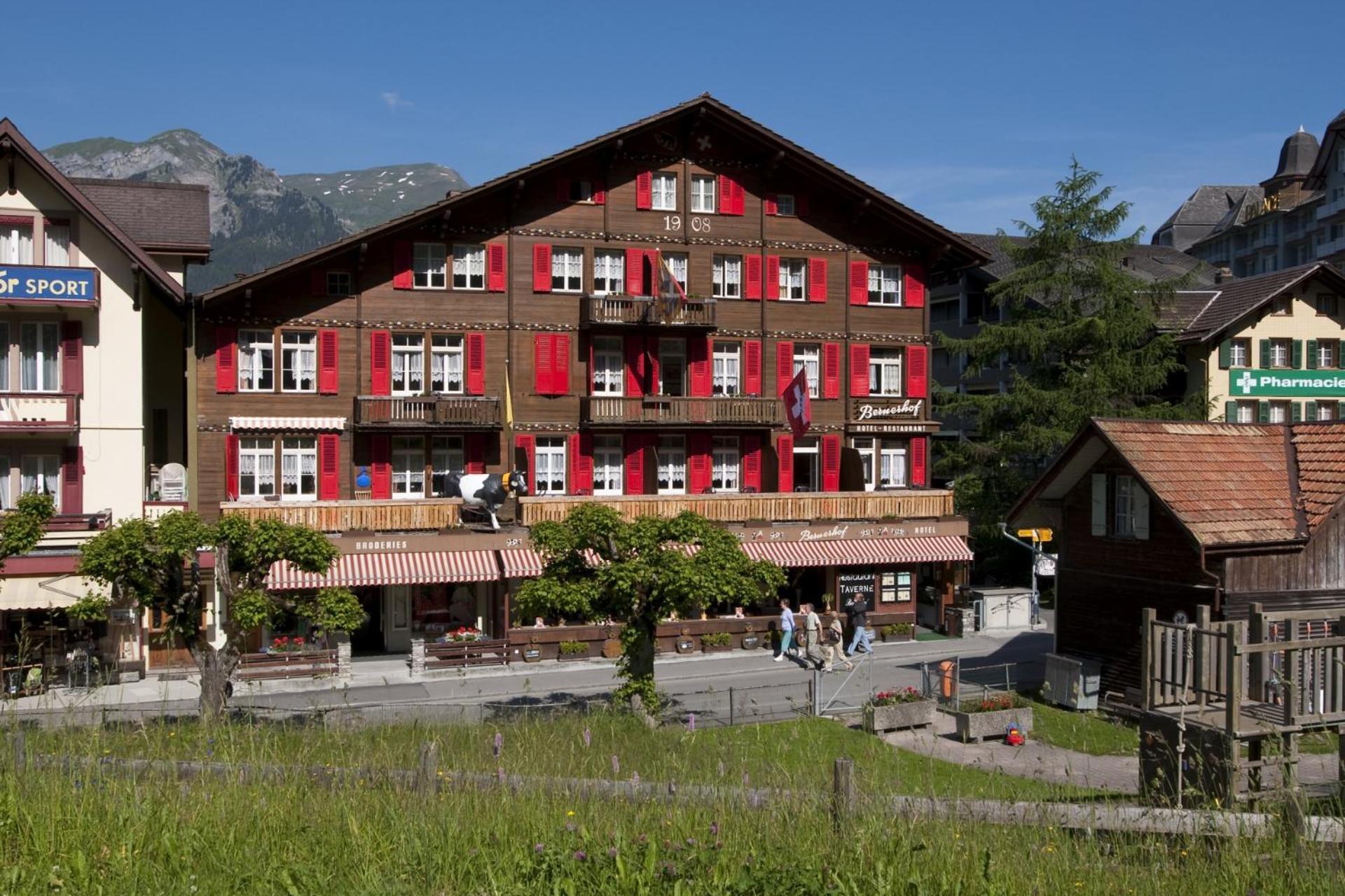 וונגן Swiss Lodge Hotel Bernerhof מראה חיצוני תמונה